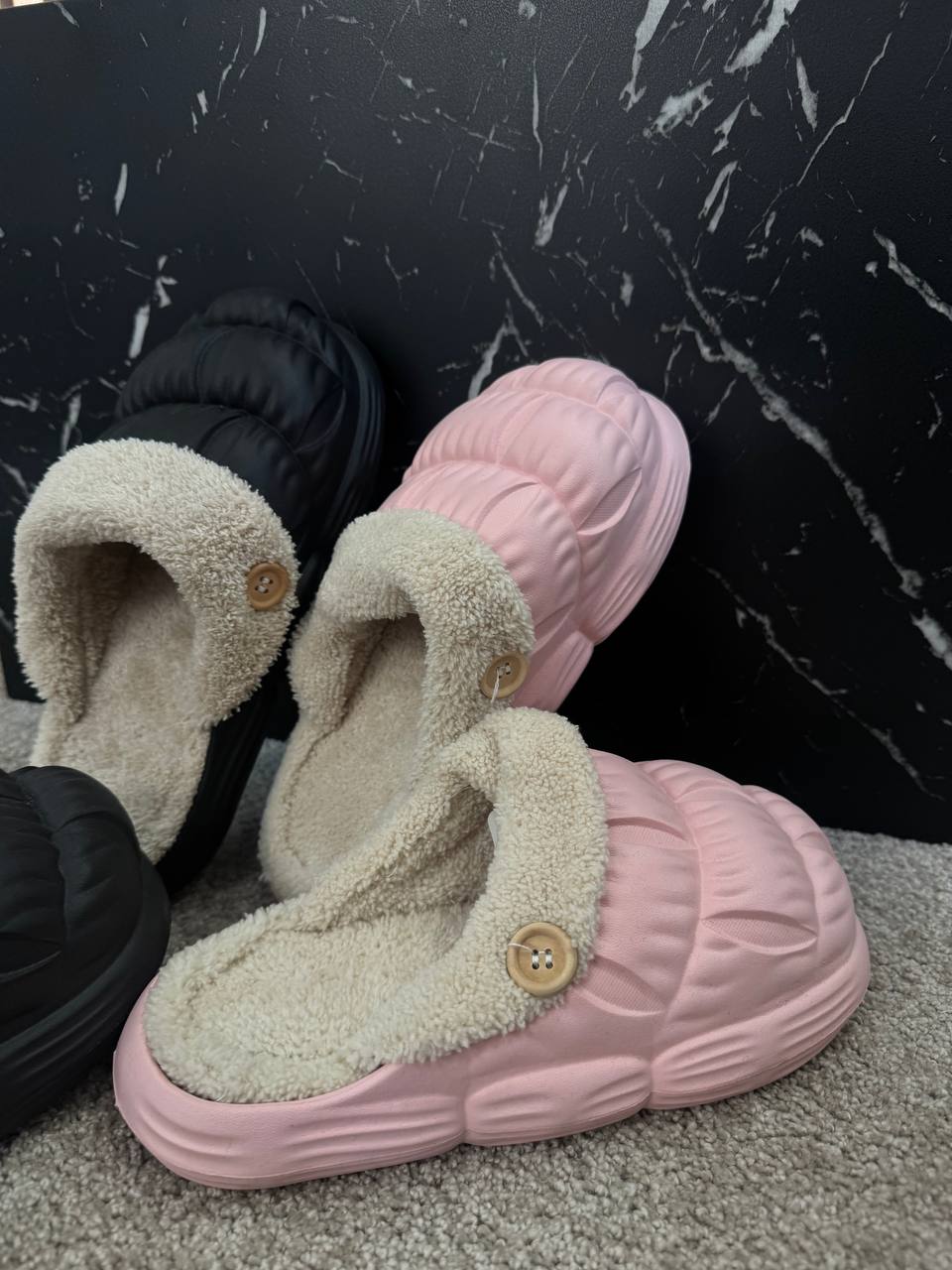 Тапочки з гудзиком