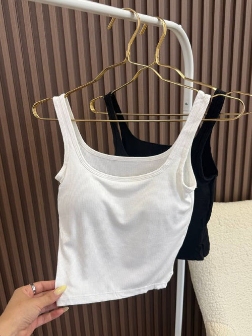 Базова маєчка з чашечками