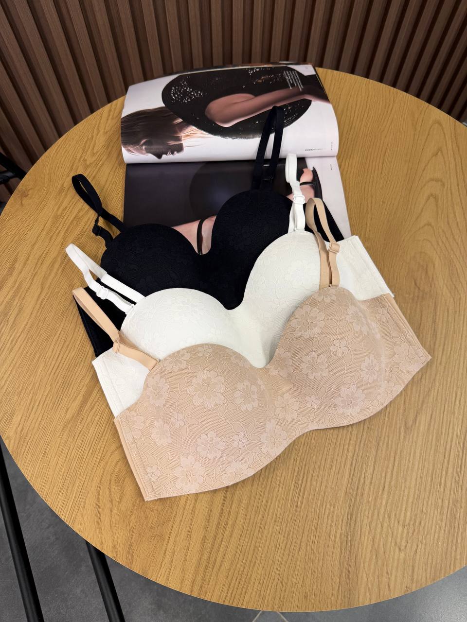 Бюст безшовний анатомічний