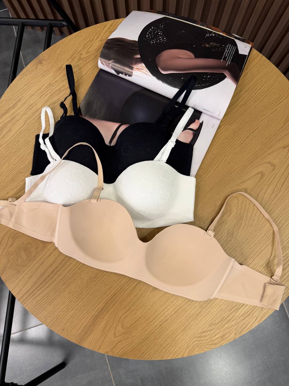 Бюст безшовний анатомічний