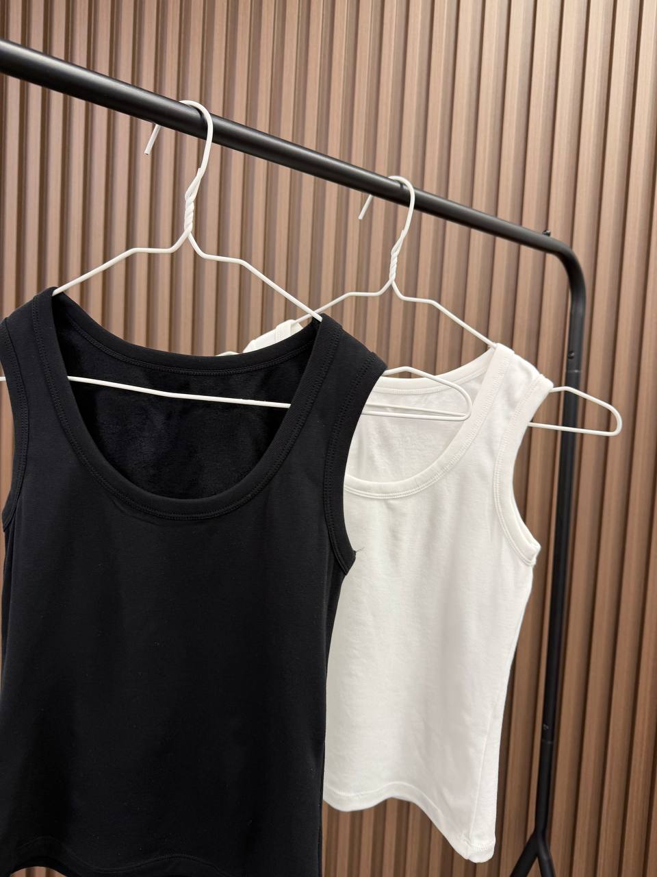 Утеплена майка на флісі з окантовкою