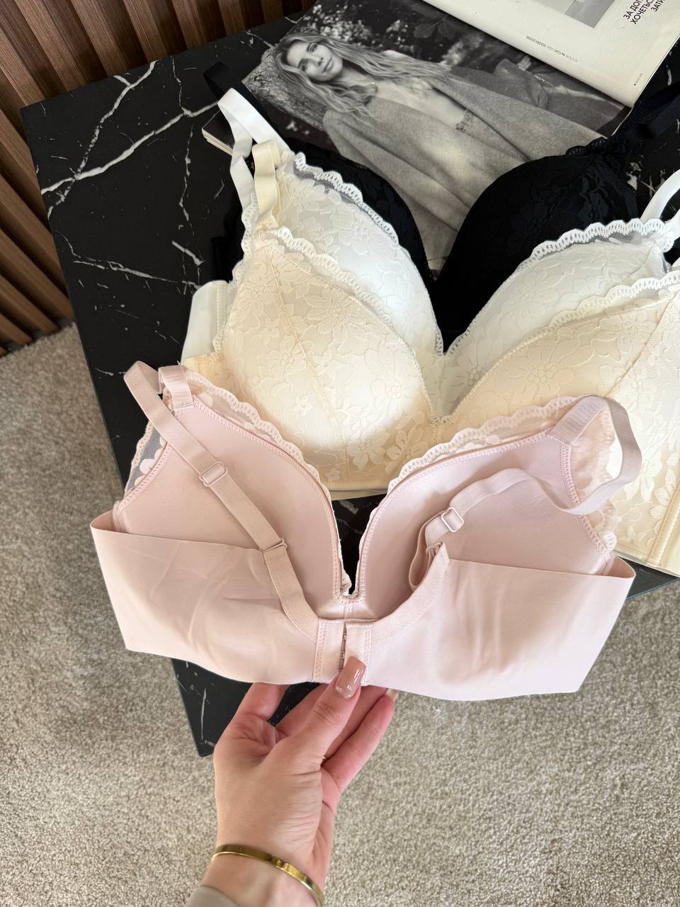 Мереживний безшовний  бюст