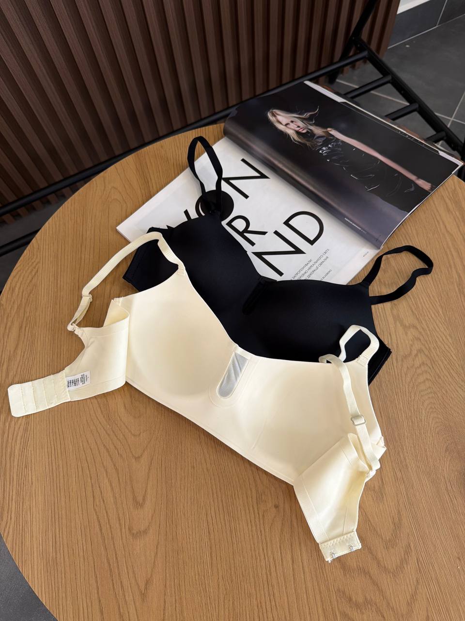 Бюстгальтер анатомічний з вставкою між грудьми