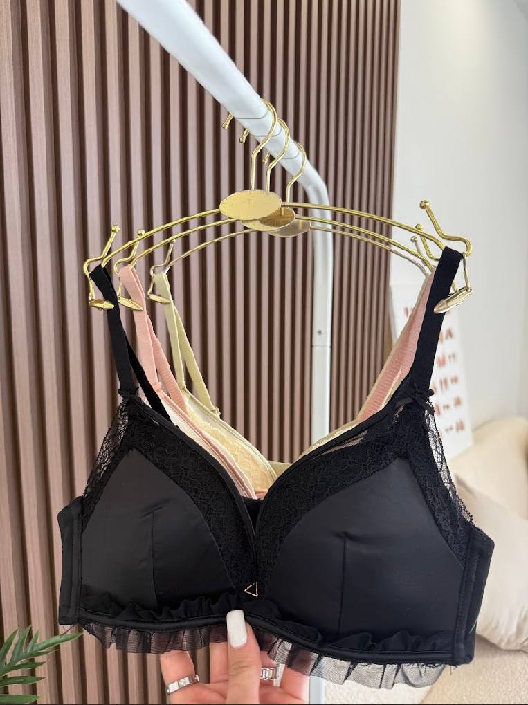 Бюст Шовк розпродаж