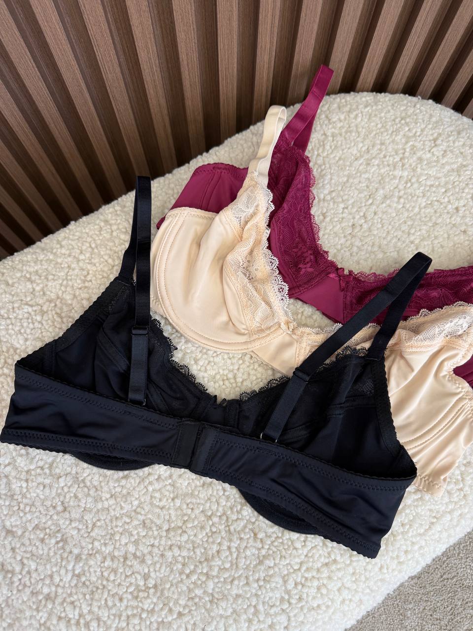 Бюст мереживний з кісточкою