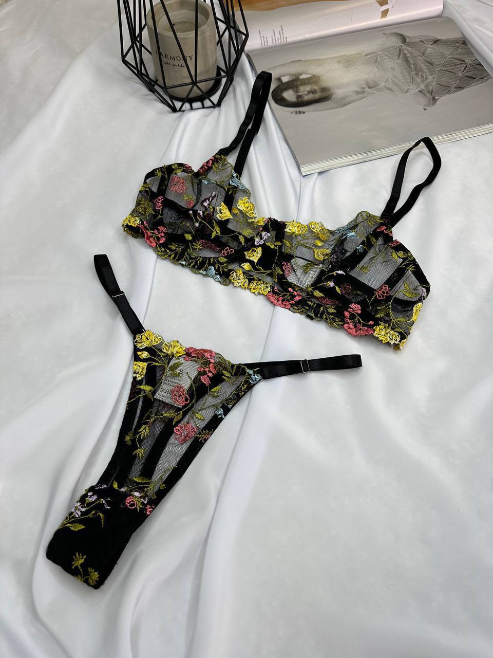 Комплект спокусливий квітковий