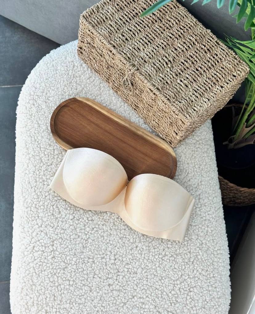 Бюст без бретелей