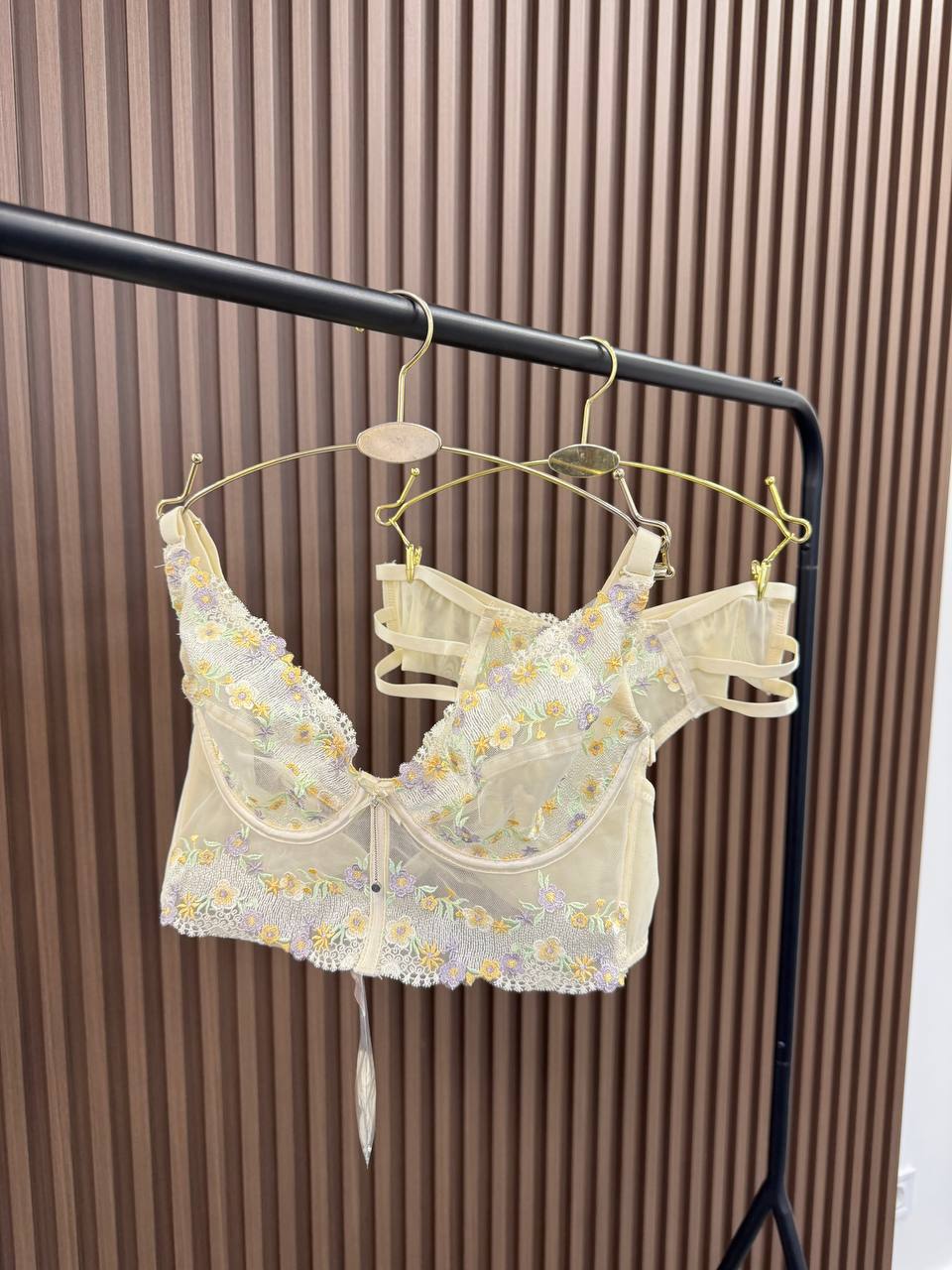 Комплект спокусливий красивий квітковий