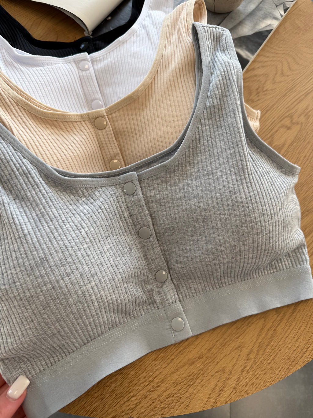 Топ з застібками попереду