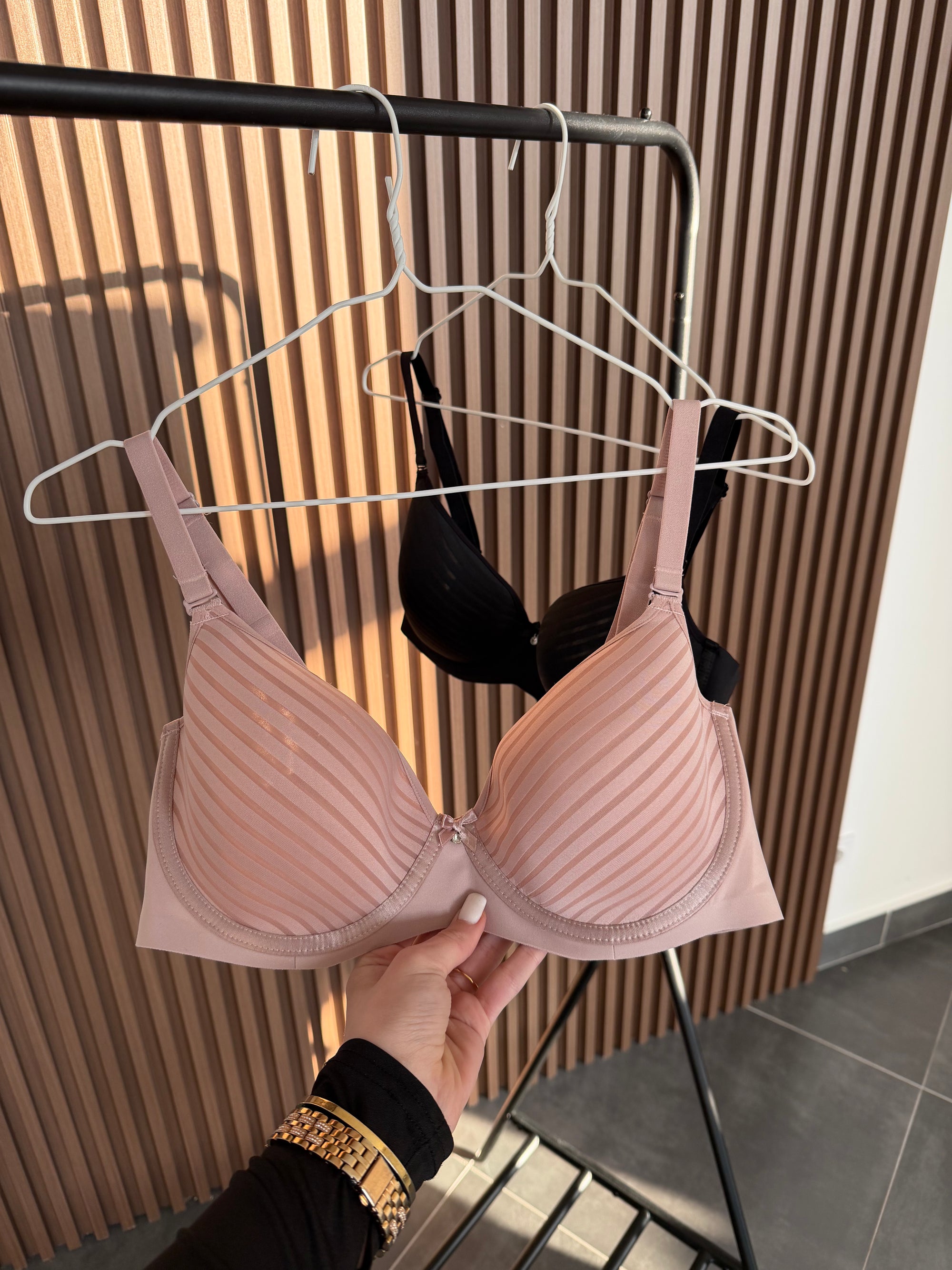 Бюстгальтер дихаючий