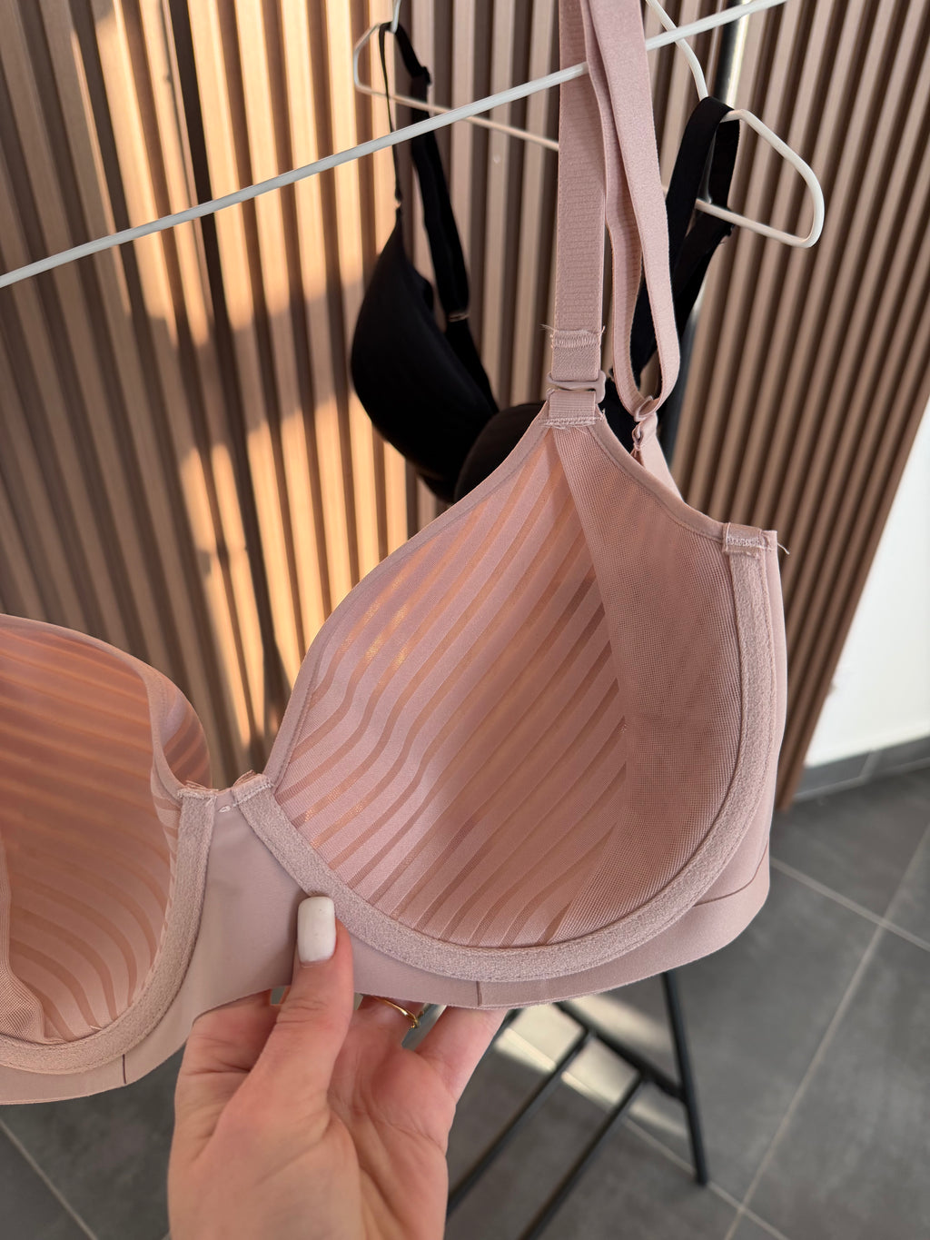 Бюстгальтер дихаючий