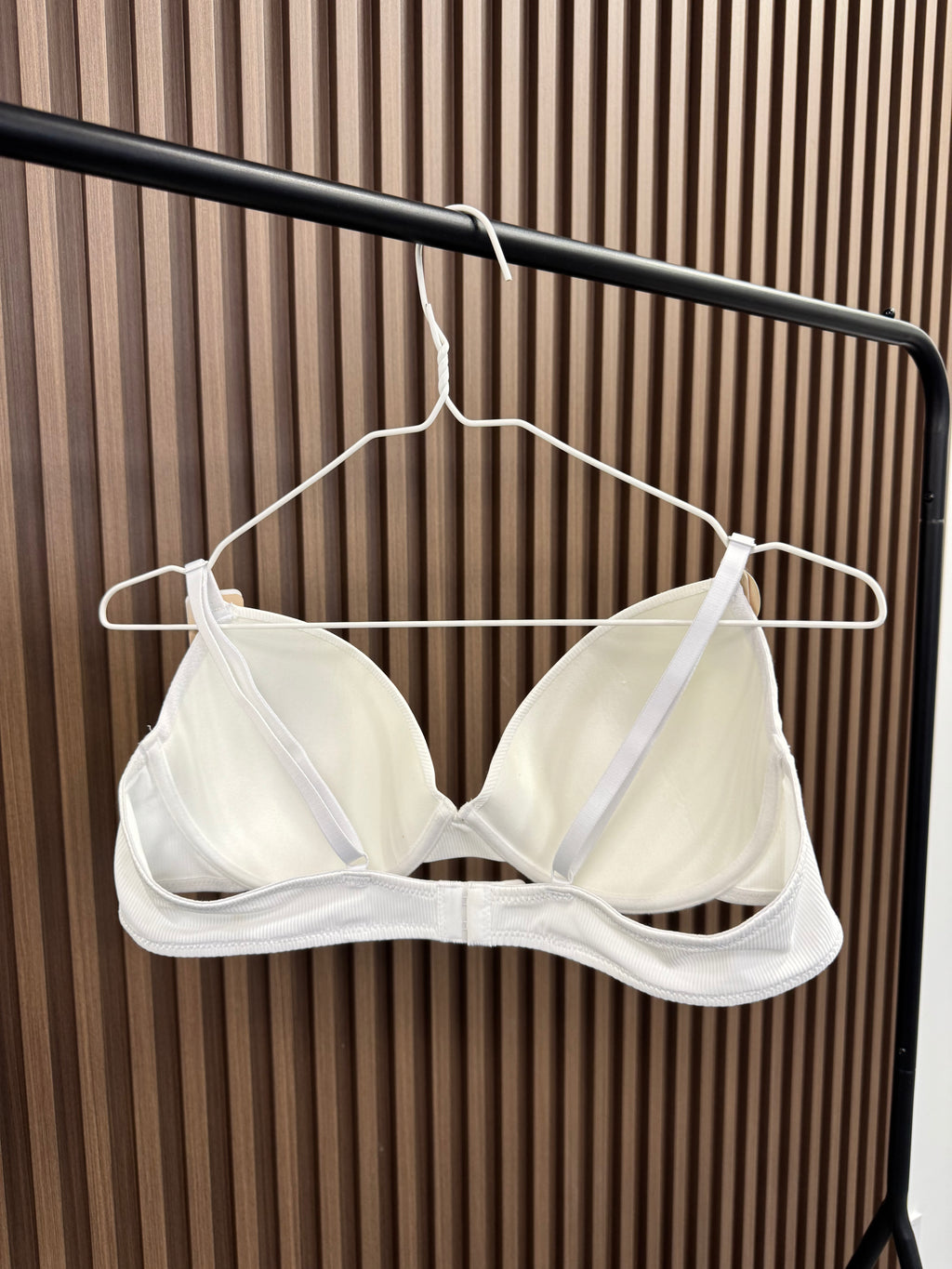 Бюст вигнутий з кісточкою брак розпродаж