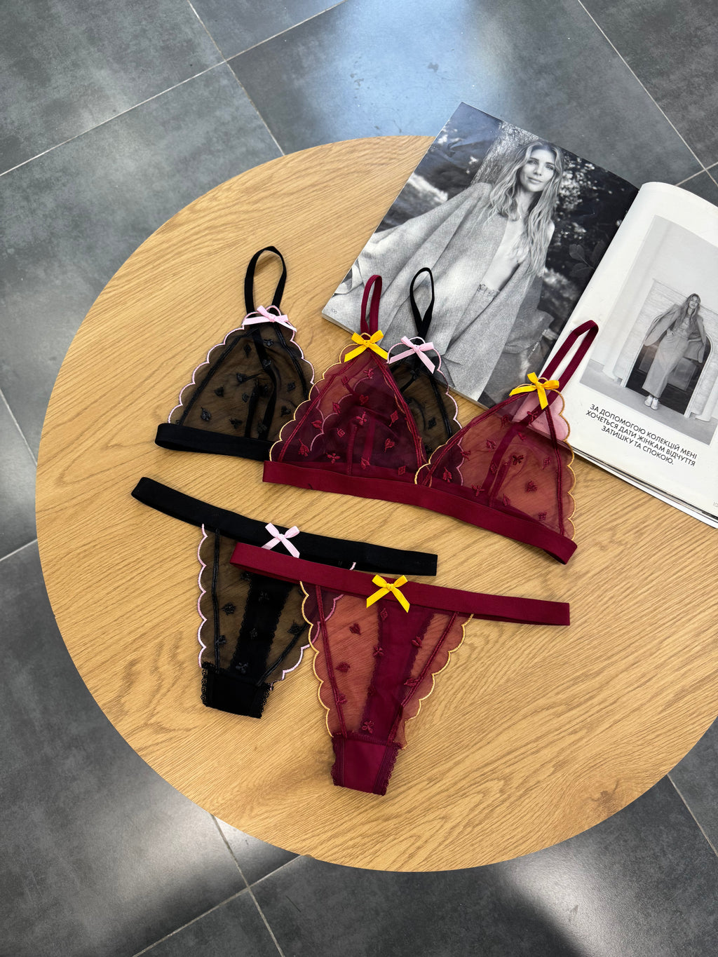 Комплект в сіточку з бантиками