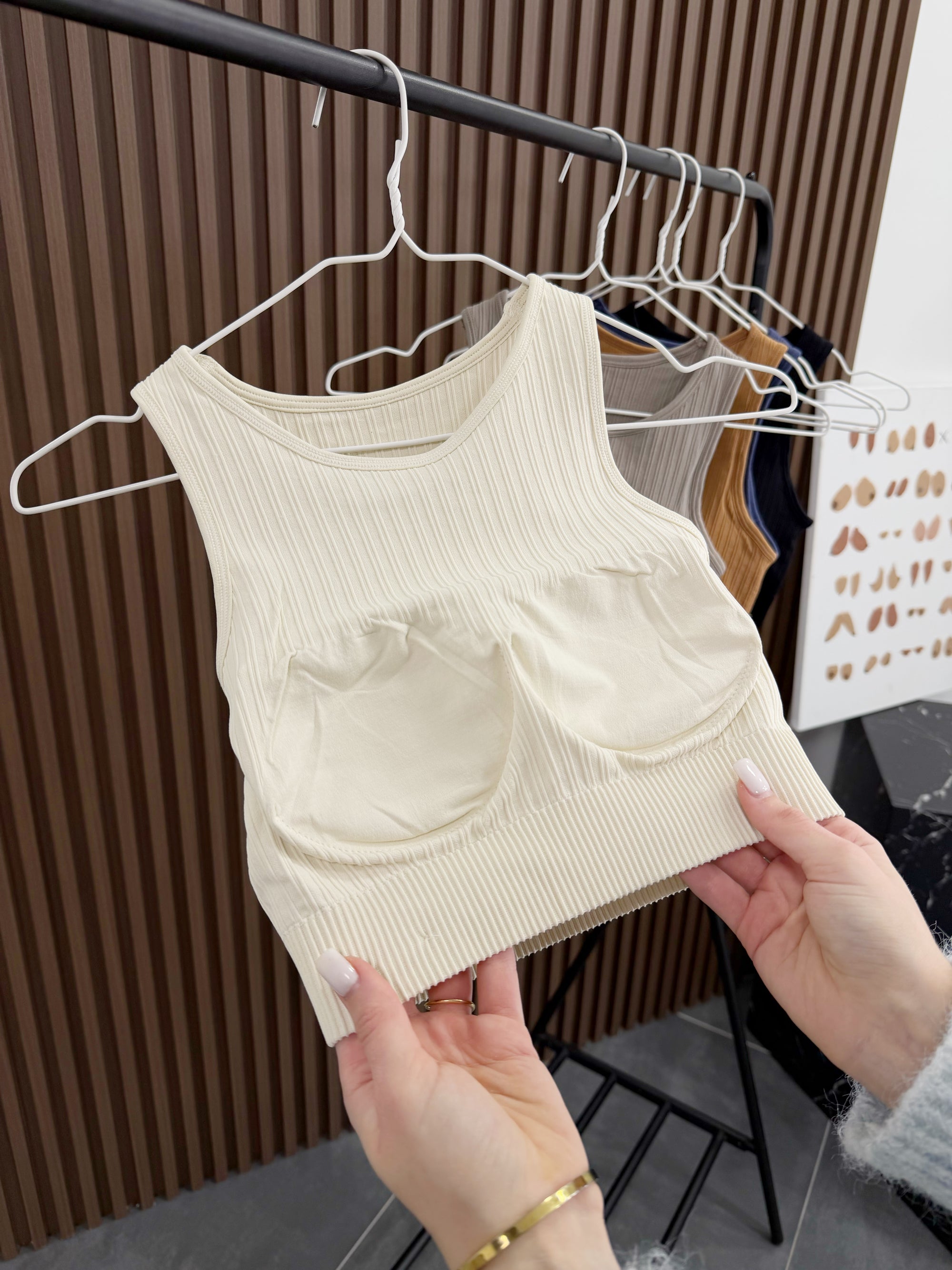 Жіночий топ майка