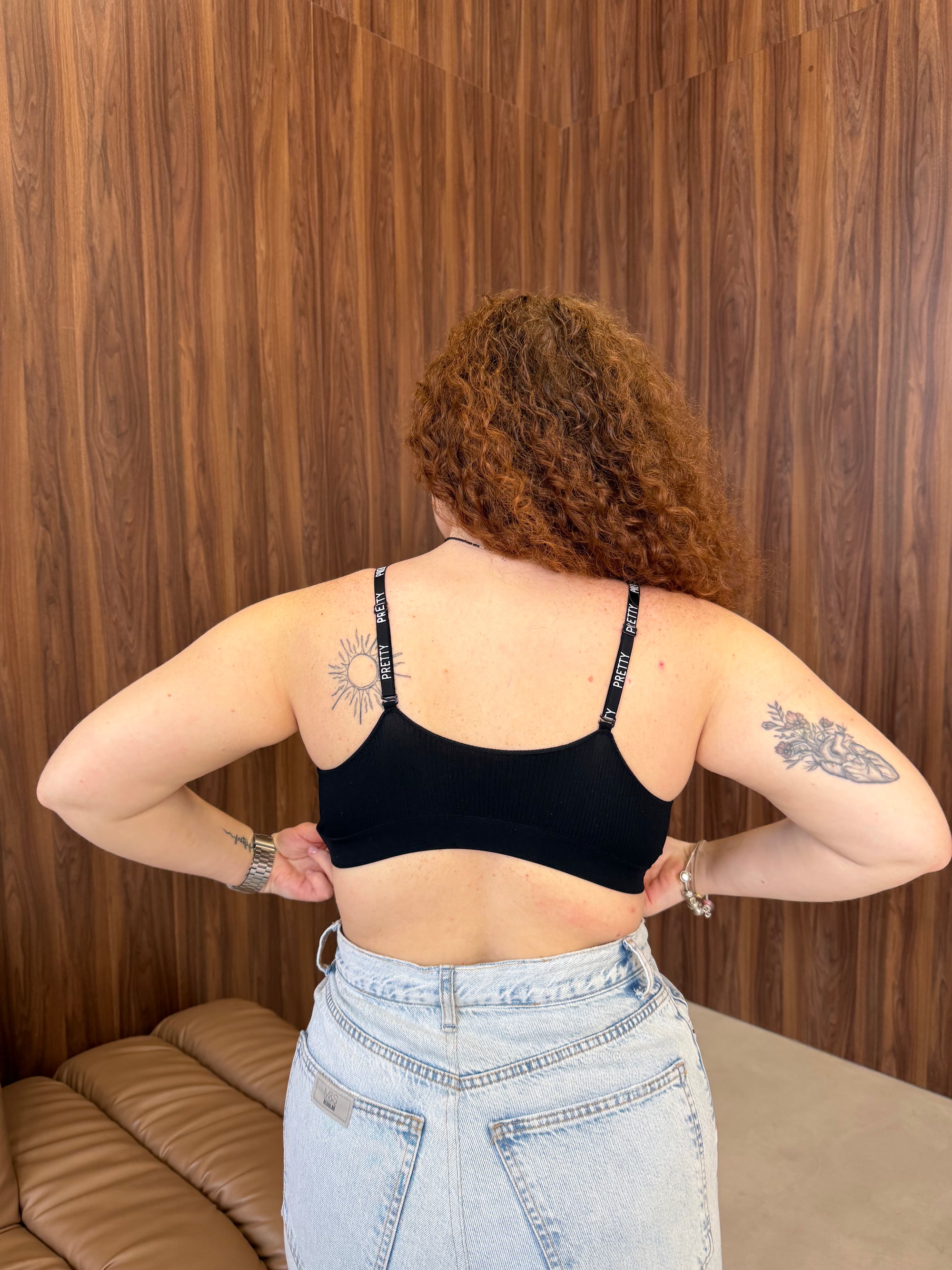 Топ базовий в рубчик на тонких бретелях