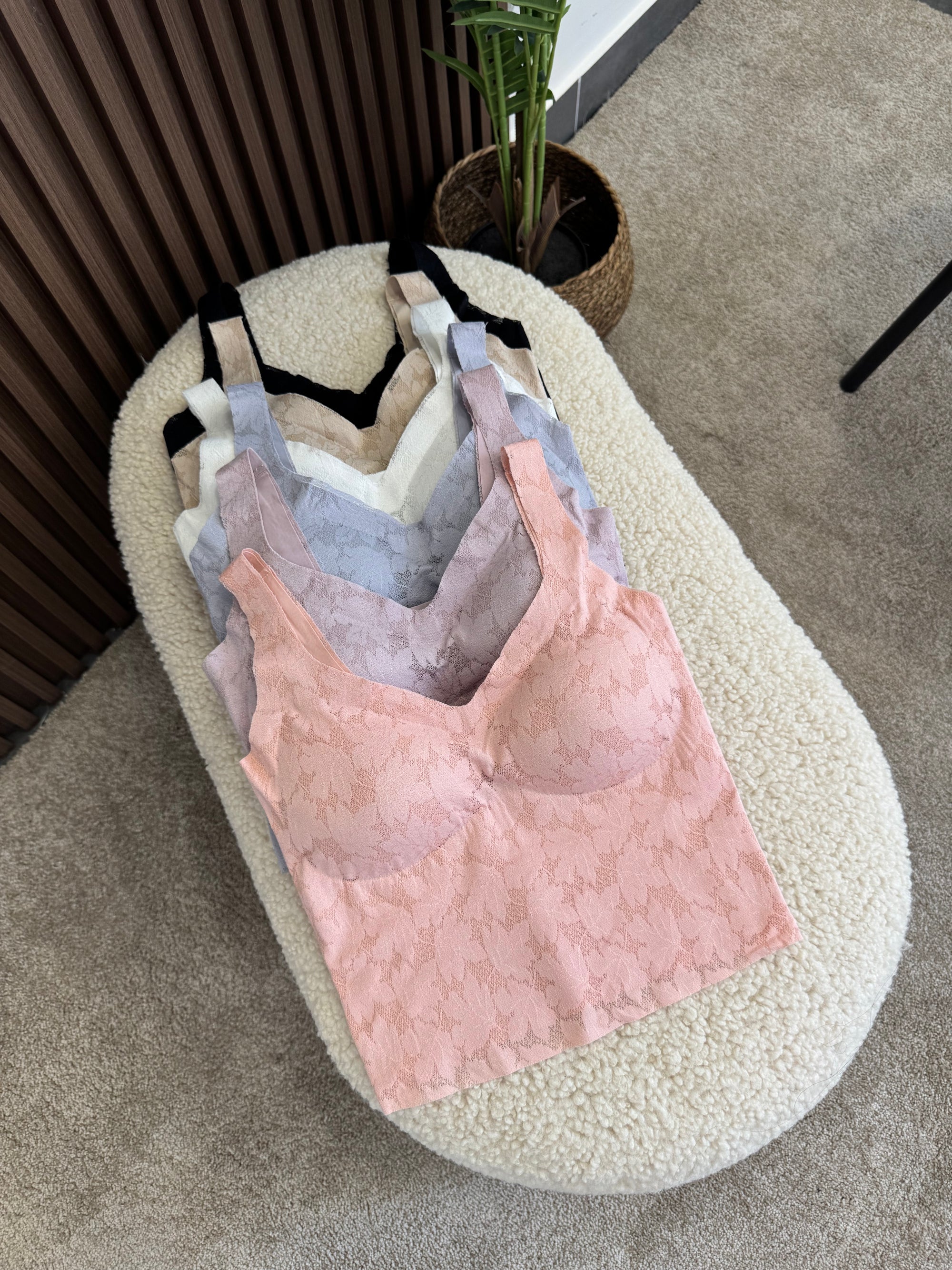 Топ безшовний мереживний