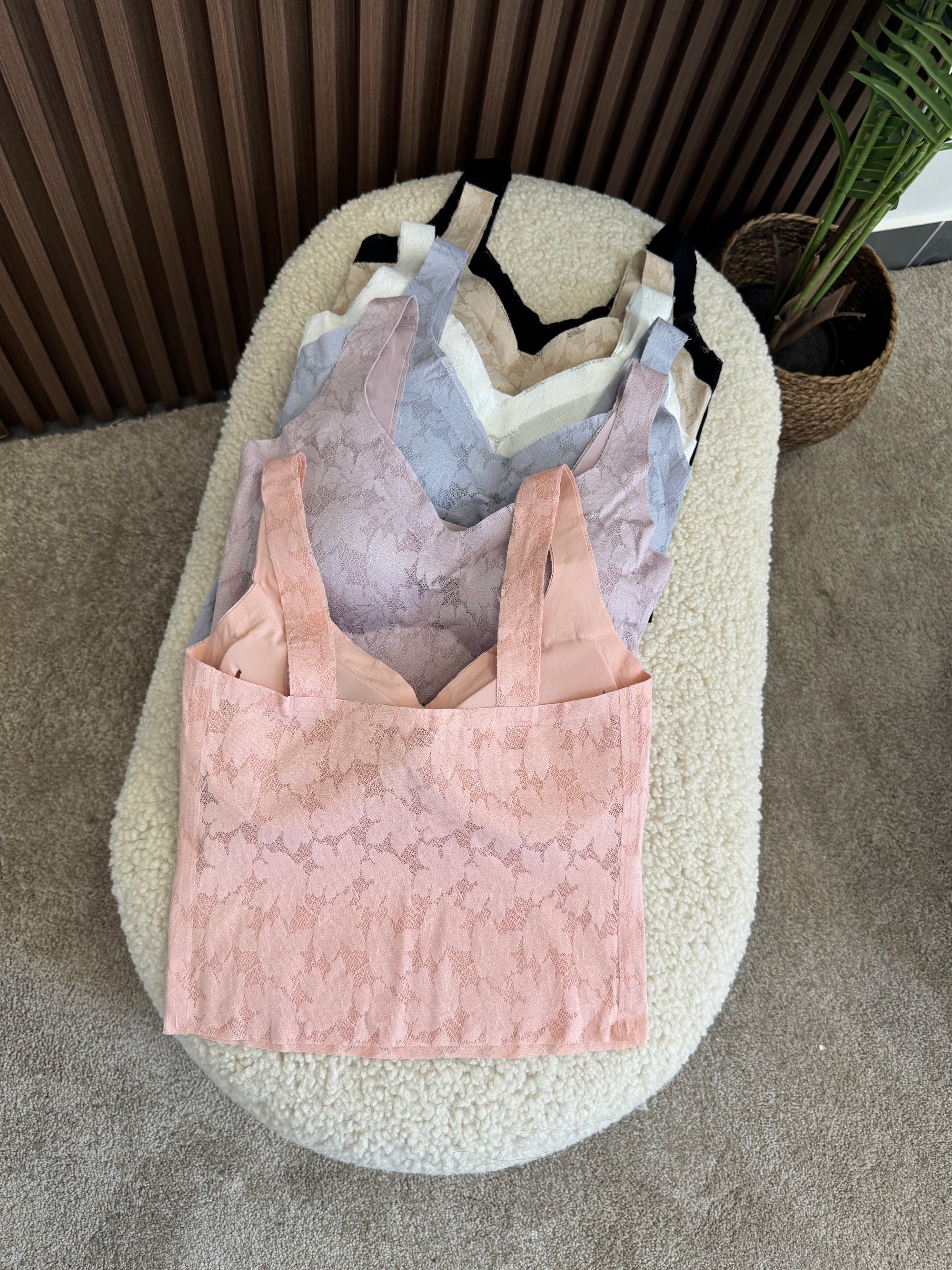 Топ безшовний мереживний