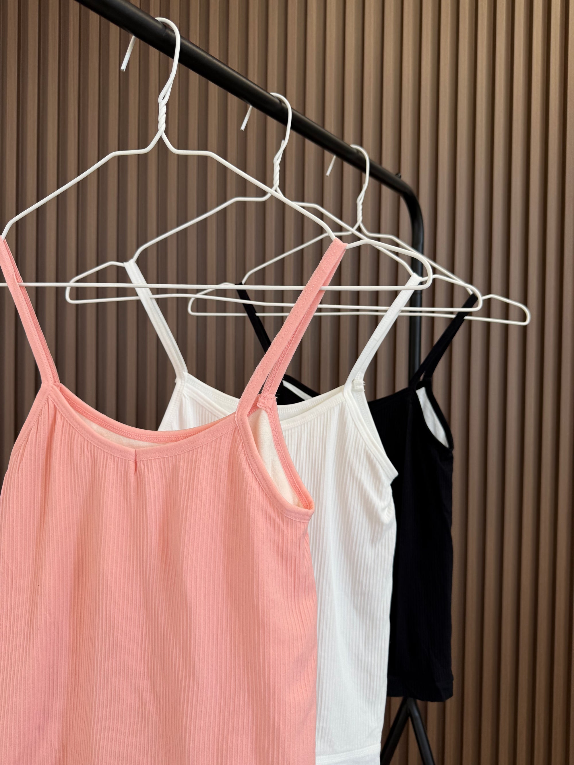 Майка на флісі на тонких бретелях