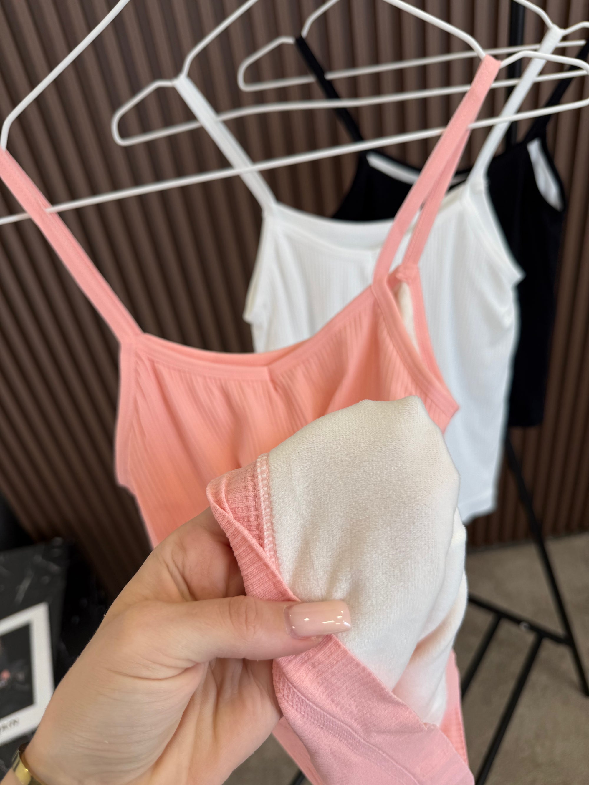 Майка на флісі на тонких бретелях