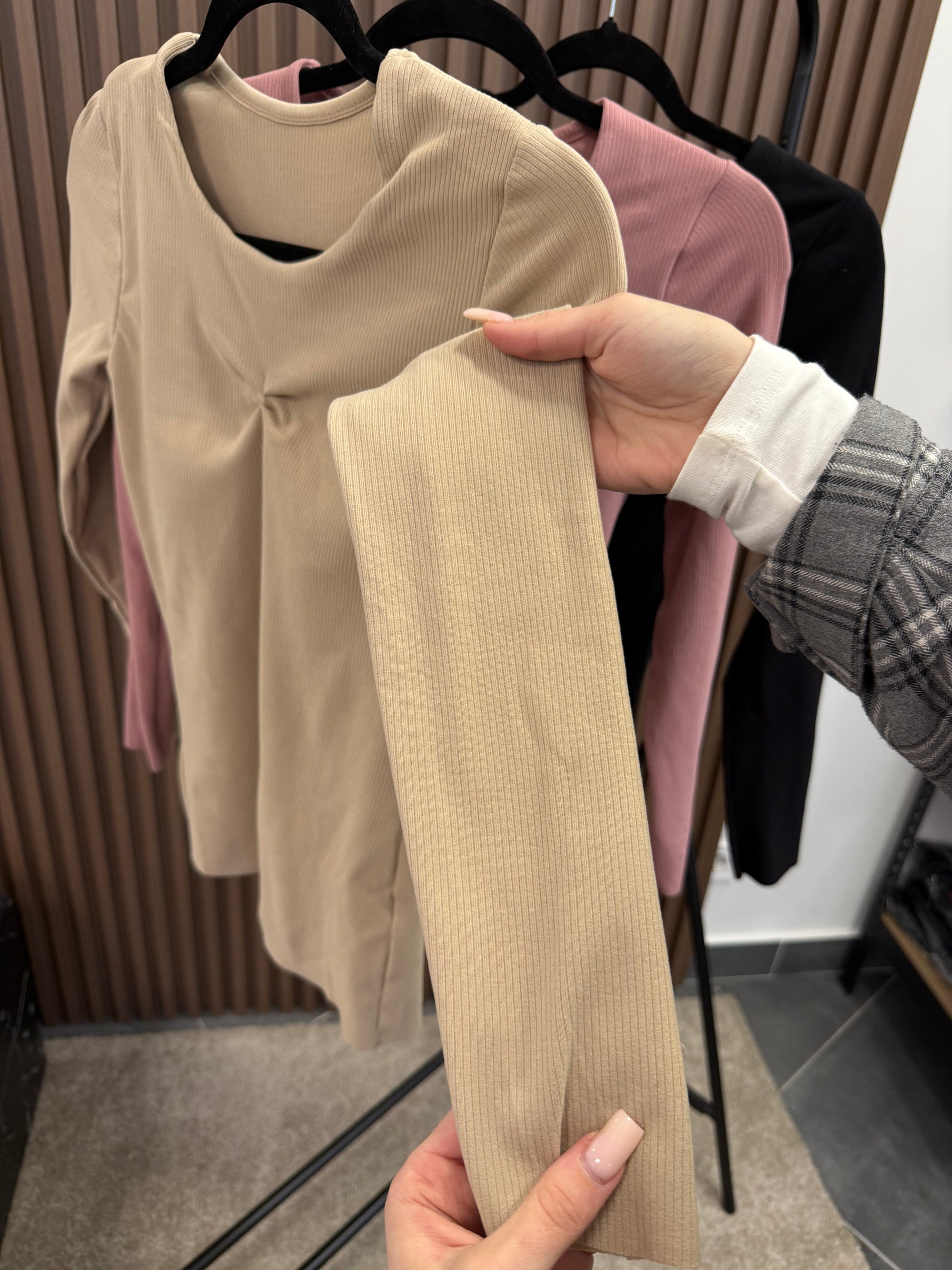 Лонг в рубчик з вставними чашками