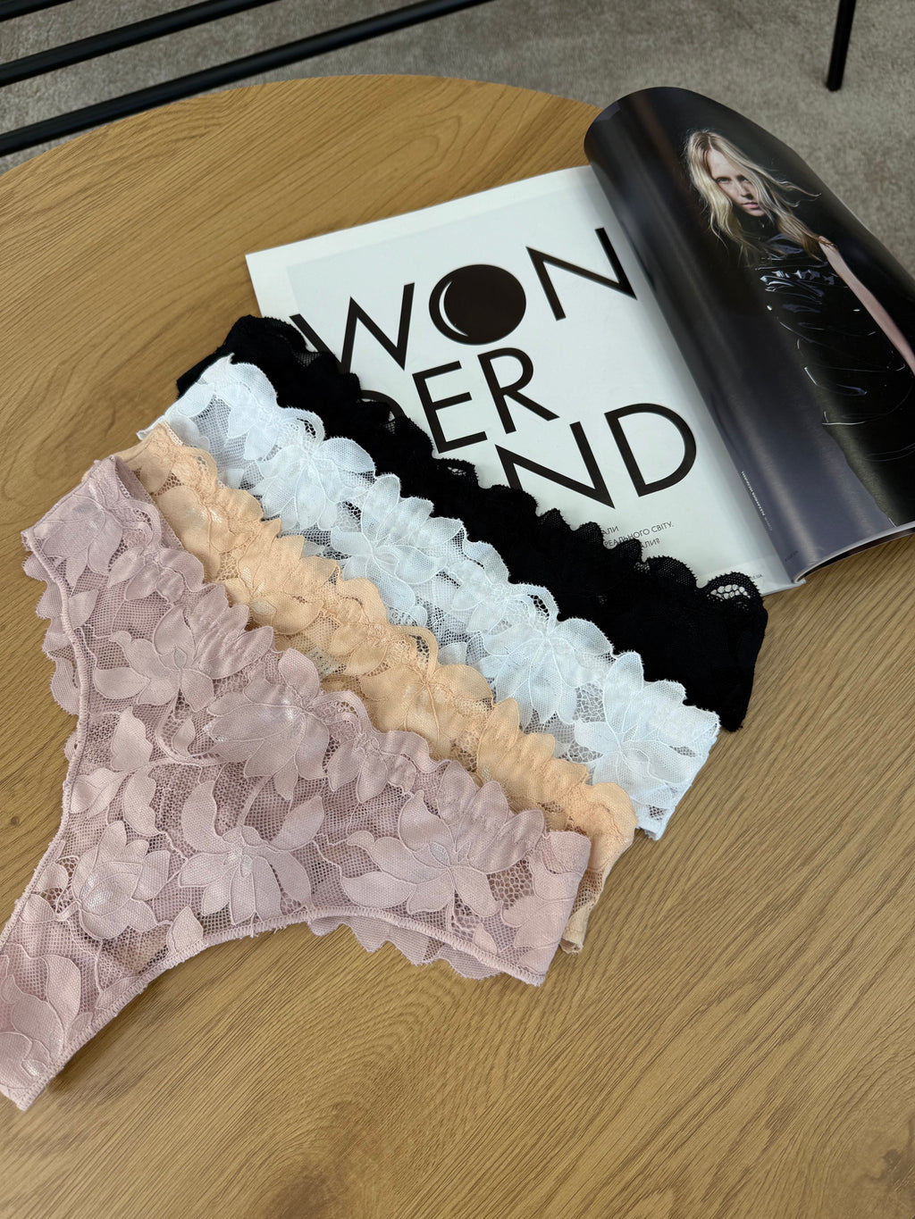 Стрінги пелюстка