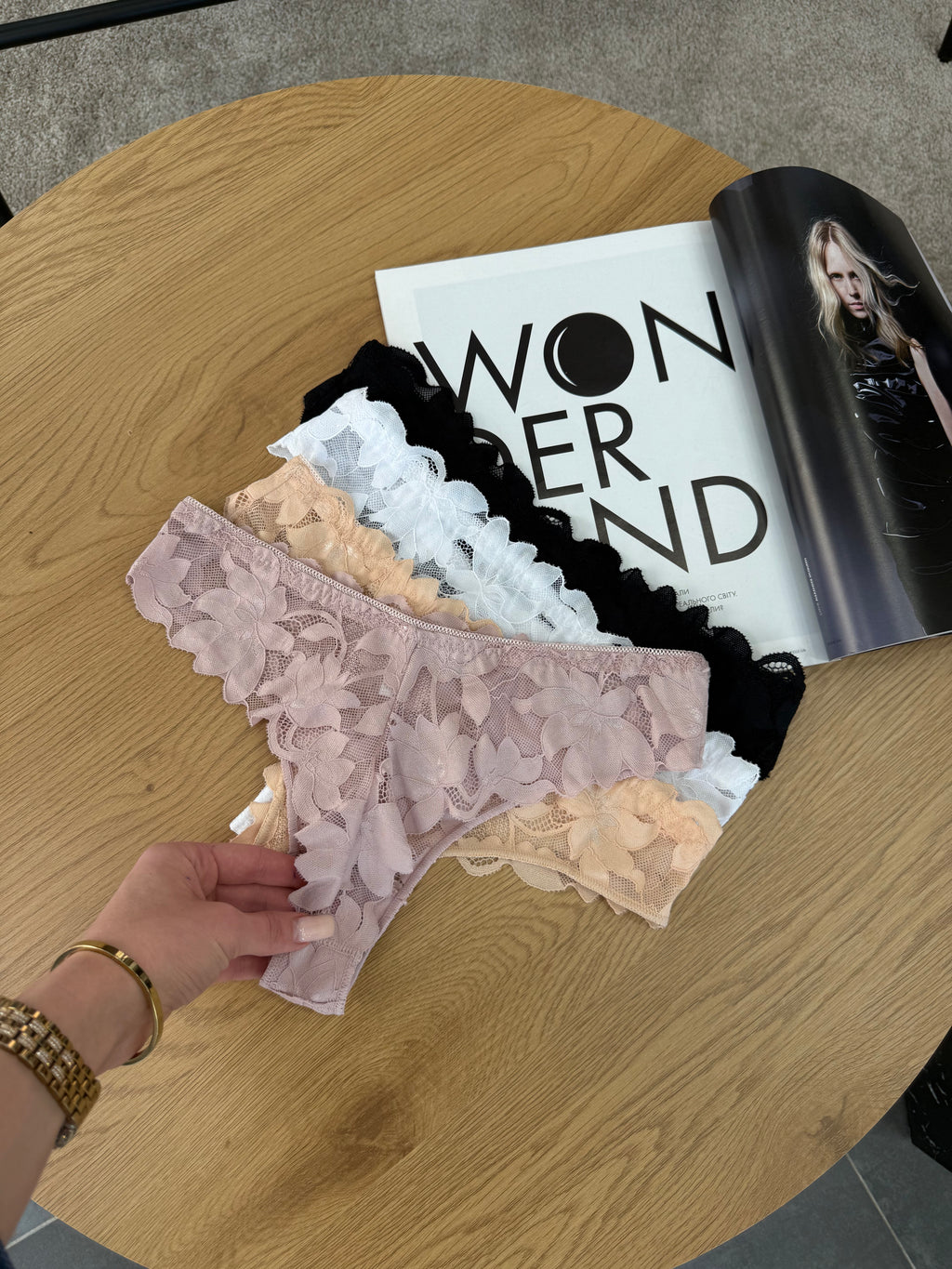 Стрінги пелюстка