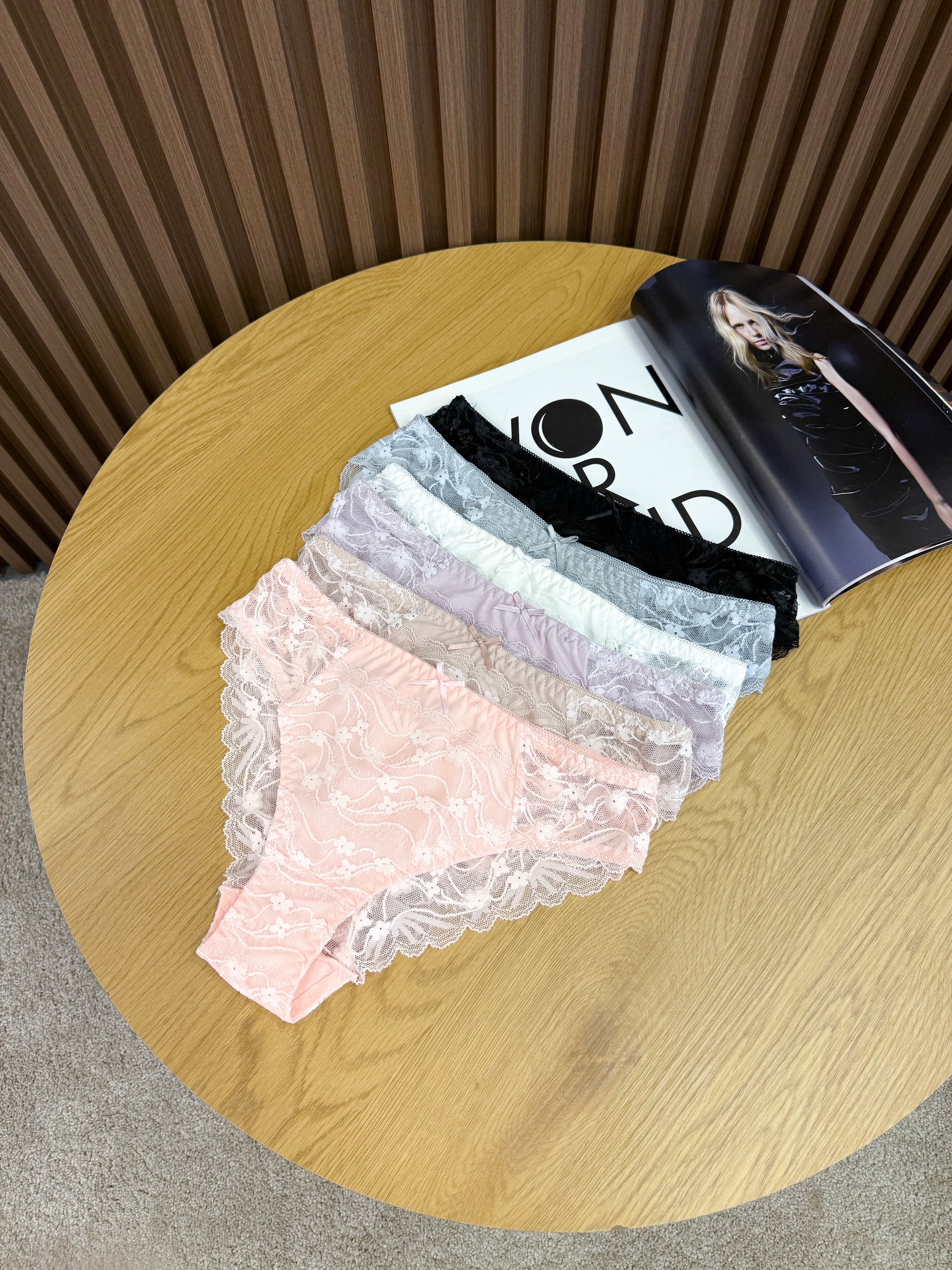 Бразильяни з бантиком