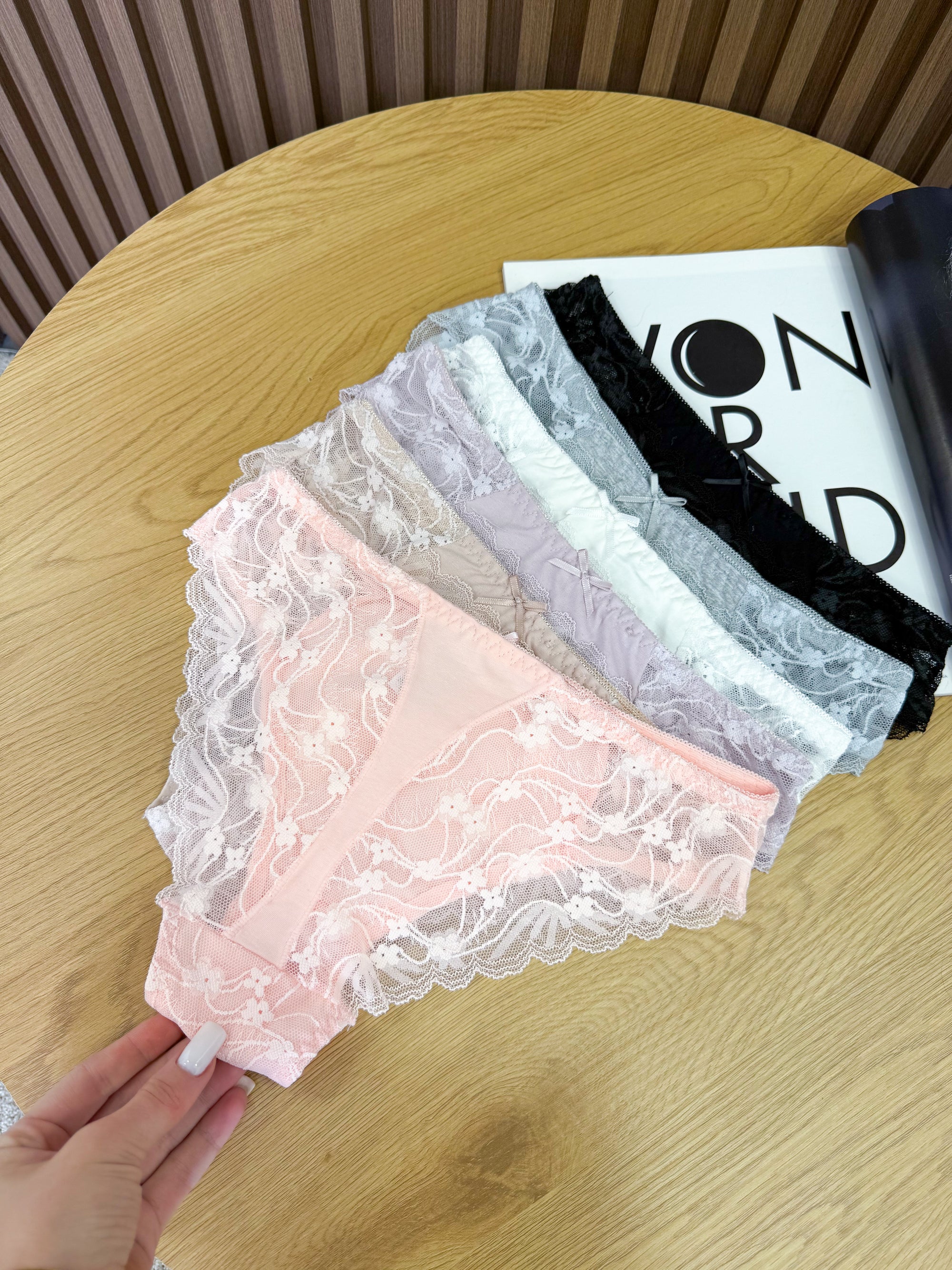 Бразильяни з бантиком