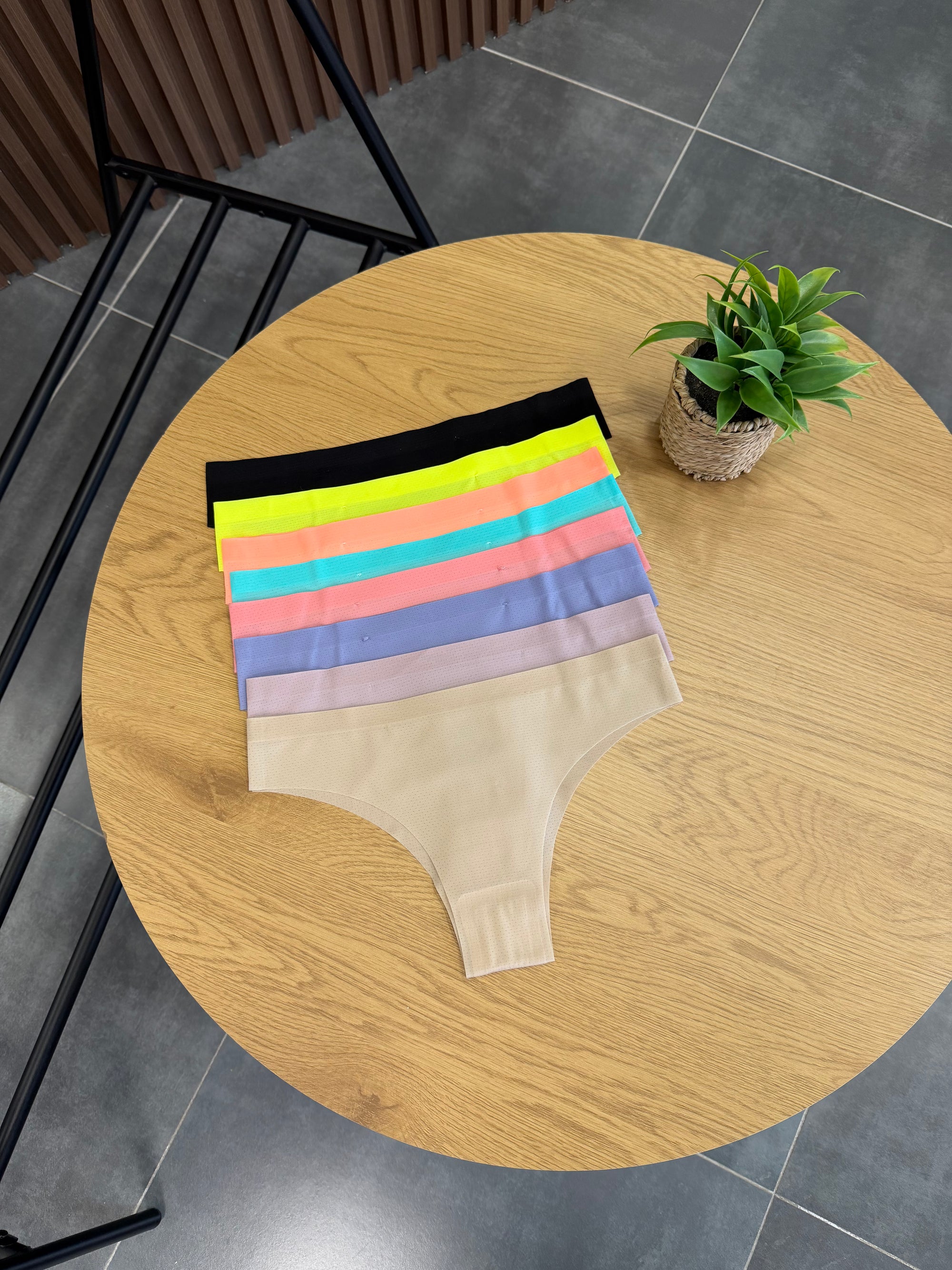 Бразильяни безшовні з перфорацією