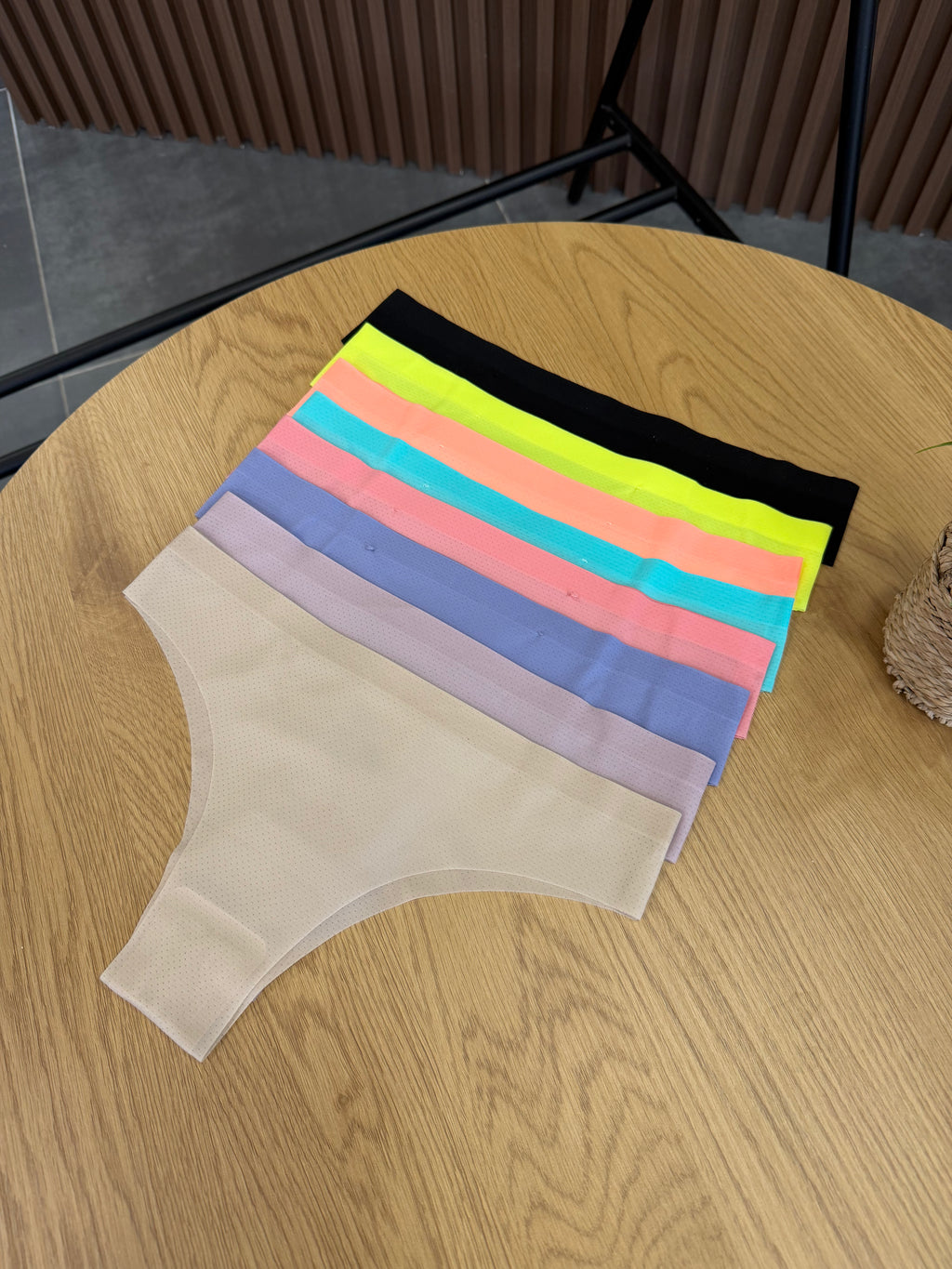 Бразильяни безшовні з перфорацією