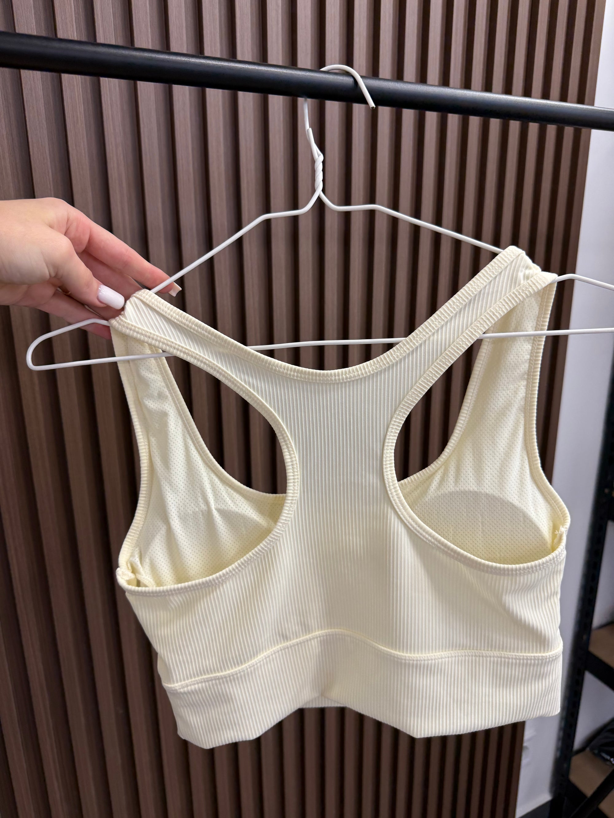 Топ спереду з застібками новий