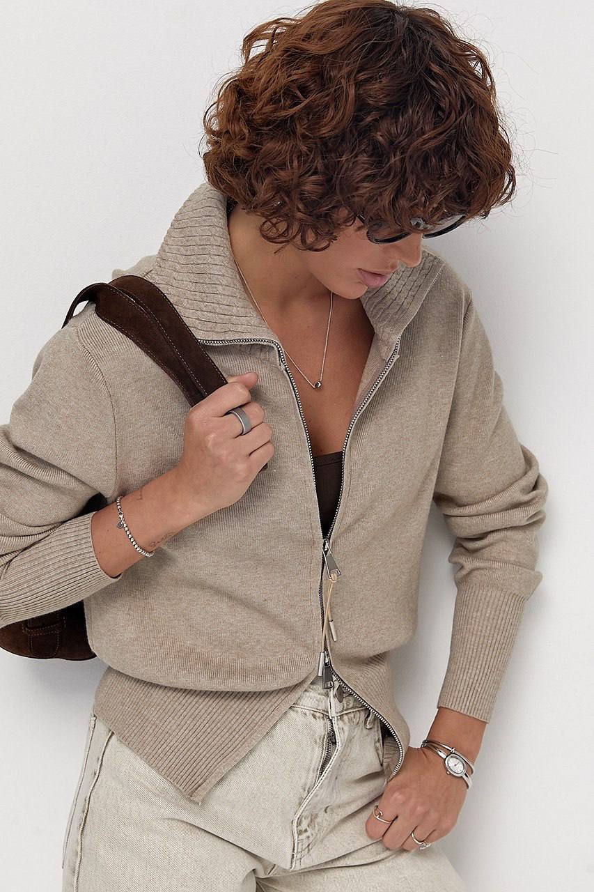 Вʼязаний кардиган на блискавці зі стійкою